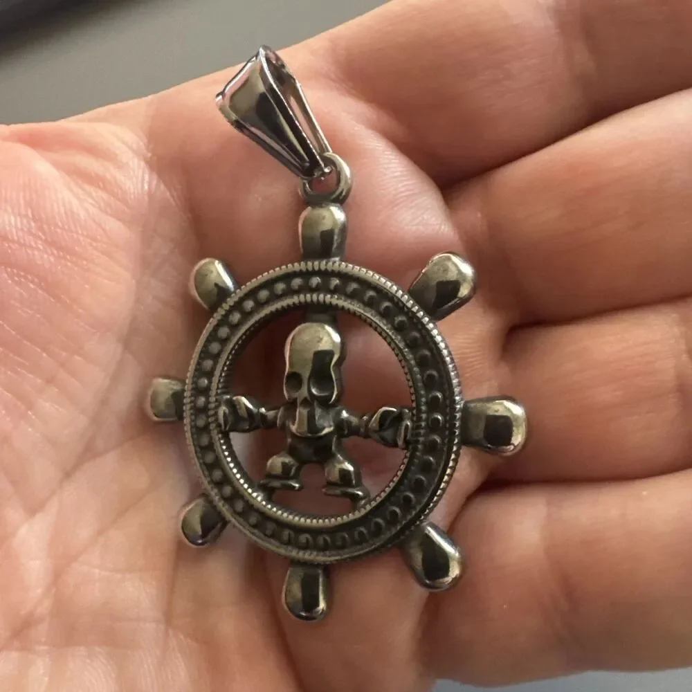Skull Skeleton Nautical Ship Stainless Steel Pendant 24 Inch Box Chain Captain